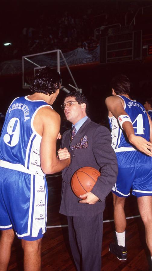 Imagen GUILLERMO Edgardo Vecchio, entrenador nacional, reclutador de la Generación Dorada.