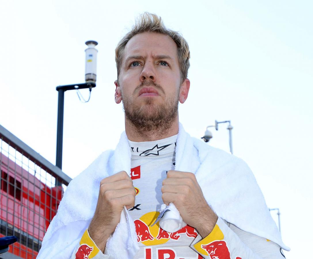 Imagen CON SOLO 26 años, Vettel se proyecta como el único capaz de igualar y hasta superar la fantástica marca de siete títulos de Schumacher.