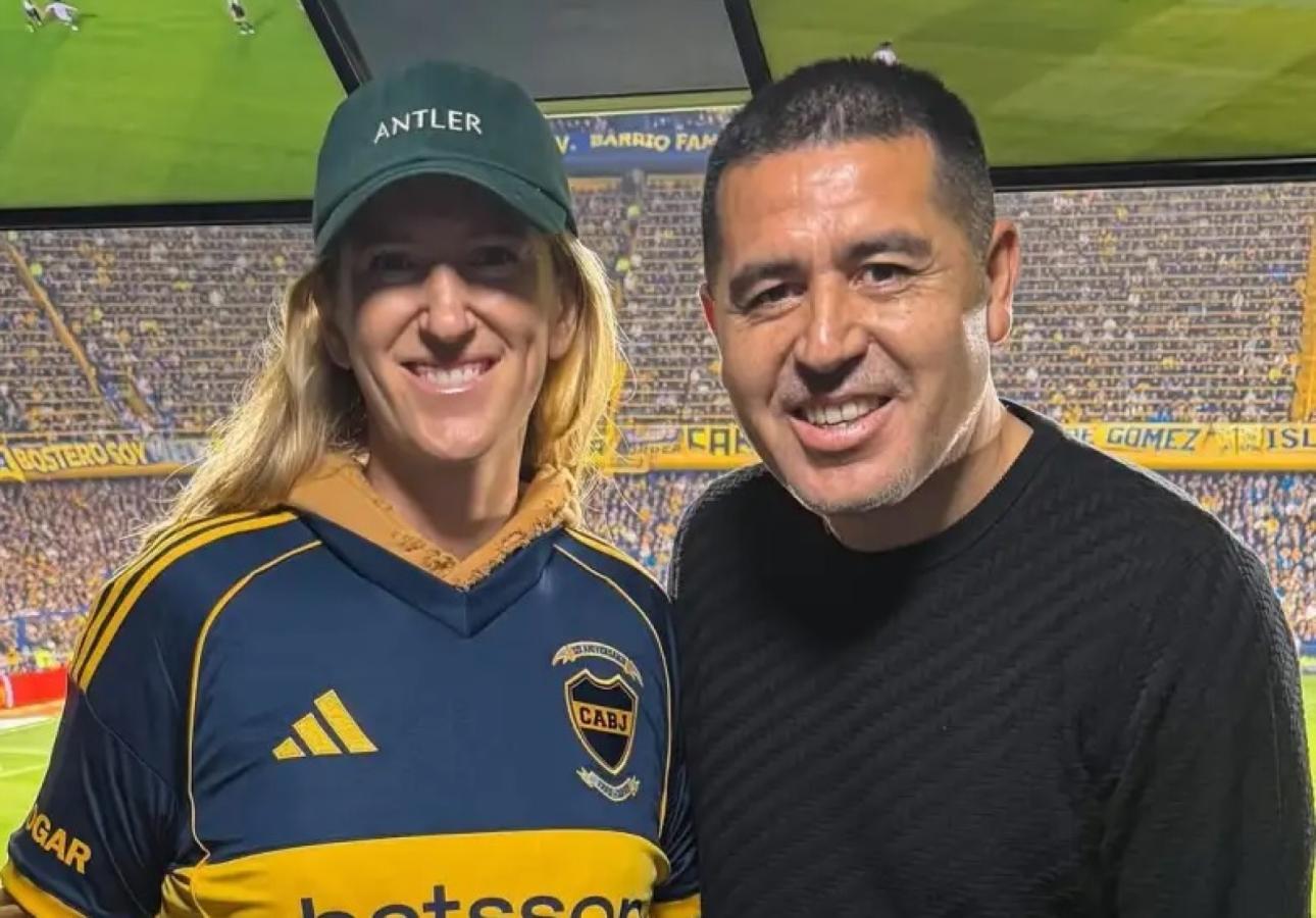 Imagen Azarenka y Riquelme, juntos en el palco de Boca.