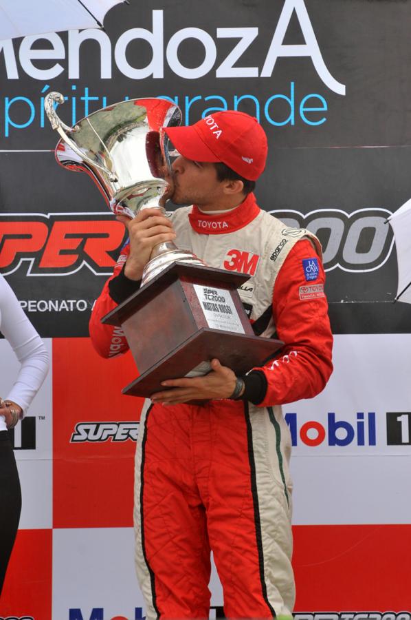 Imagen CAMPEON anticipado en Super TC2000 en Mendoza, Rossi sumó así su cuarto título en la categoría si se contabilizan los tres que consiguió en TC2000 en 2006, 2007 y 2011