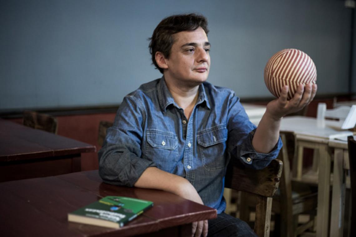 "EN NUESTROS países se habla de oponerse a la colonización en materia política o económica, pero no se dice nada respecto al fútbol".