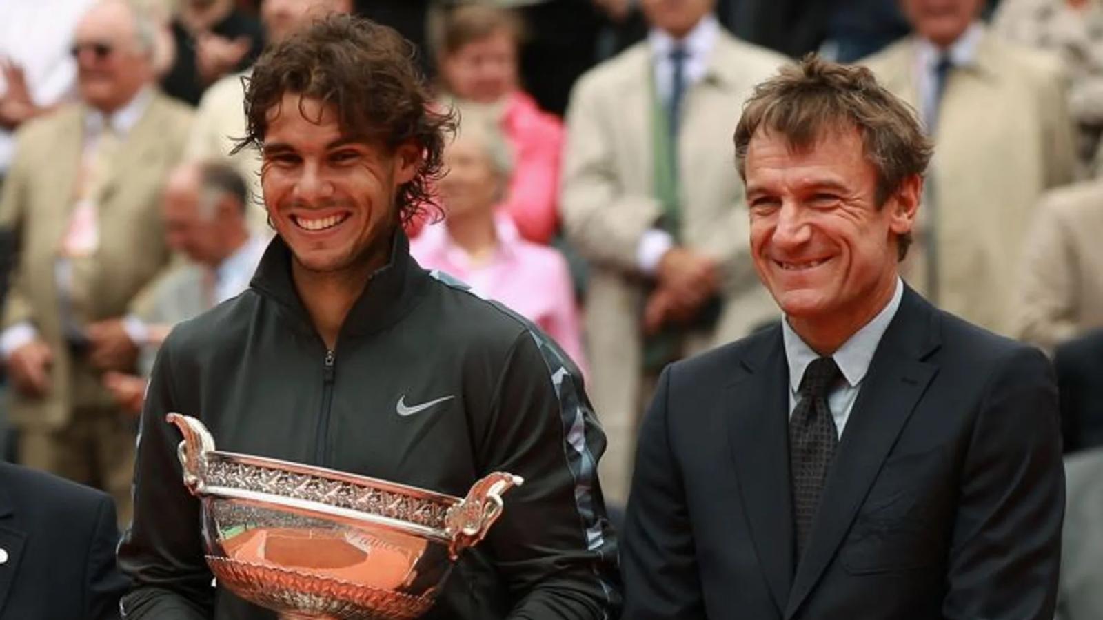Imagen Nadal y Wilander, durante una de las entregas de premios en Roland Garros.