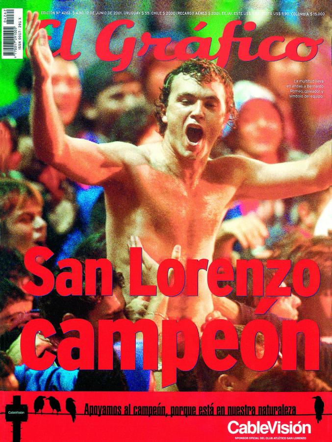 Imagen EL CUERVO fue campeón del Clausura 01 y Romeo salió goleador del torneo, con 15.