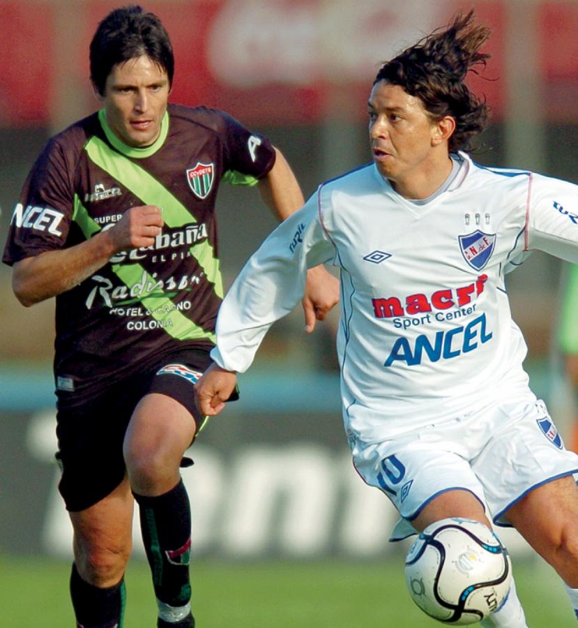 Imagen CERRO su larga carrera en Nacional de Uruguay con un título. Luego fue DT y otra vez campeón.