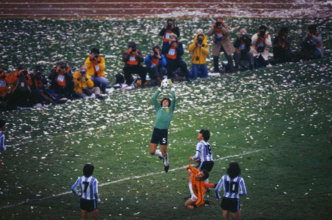 Idolos de la Selección Ubaldo Matildo Fillol El Gráfico