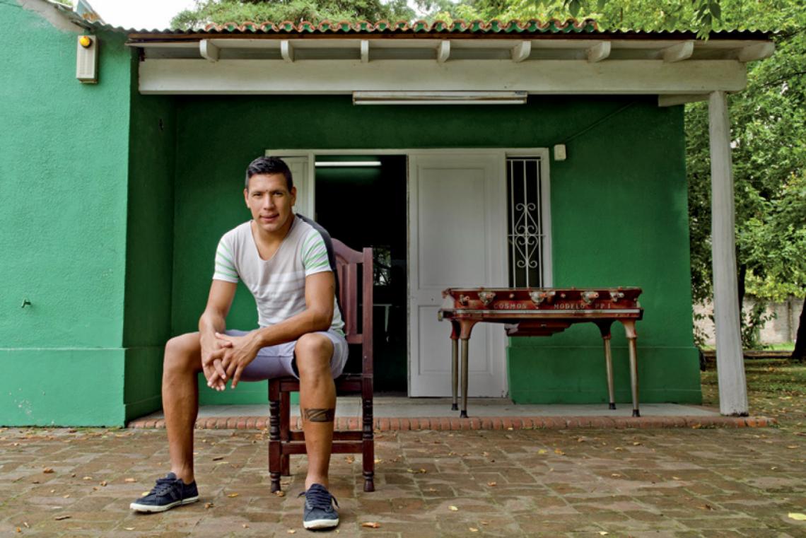 Imagen CHAVEZ se modeló como futbolista en Banfield y honró ese sentimiento con una entrega total.