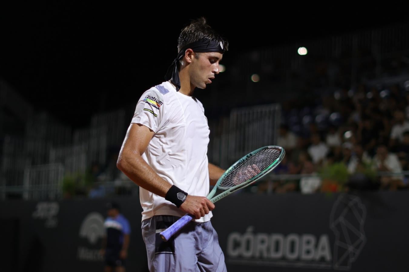 Imagen Tomás Martin Etcheverry (ARG) venció a Bernabé Zapata Miralles (ESP) por 7-5 y 6-4.