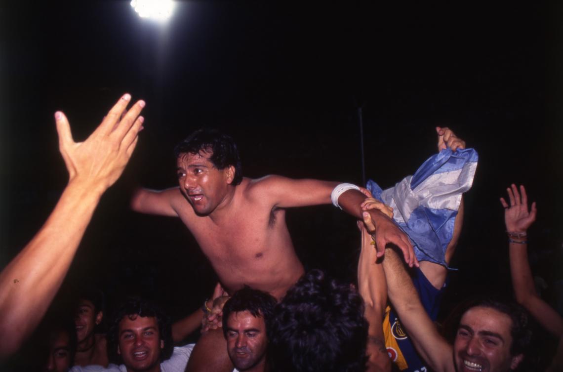 Imagen FESTEJO MEMORABLE: conquista de la copa Conmebol en 1995 en Arroyito. 