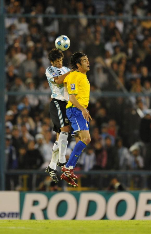 Imagen DEBUT oficial en la Selección, ante Brasil por eliminatorias (2009) en Rosario, triste 1-3.