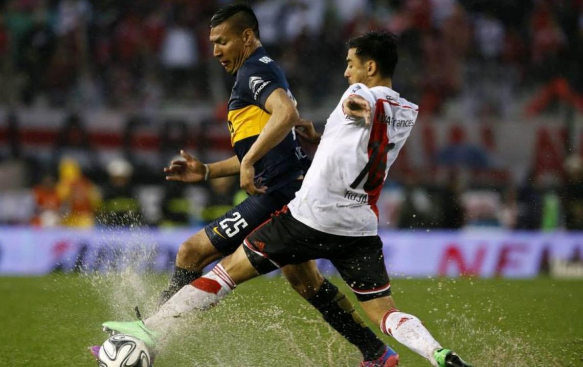 Imagen Ultimo partido oficial, bajo el diluvio en el Monumental. Ahora, se enfrentarán por las semifinales de la Sudamericana.