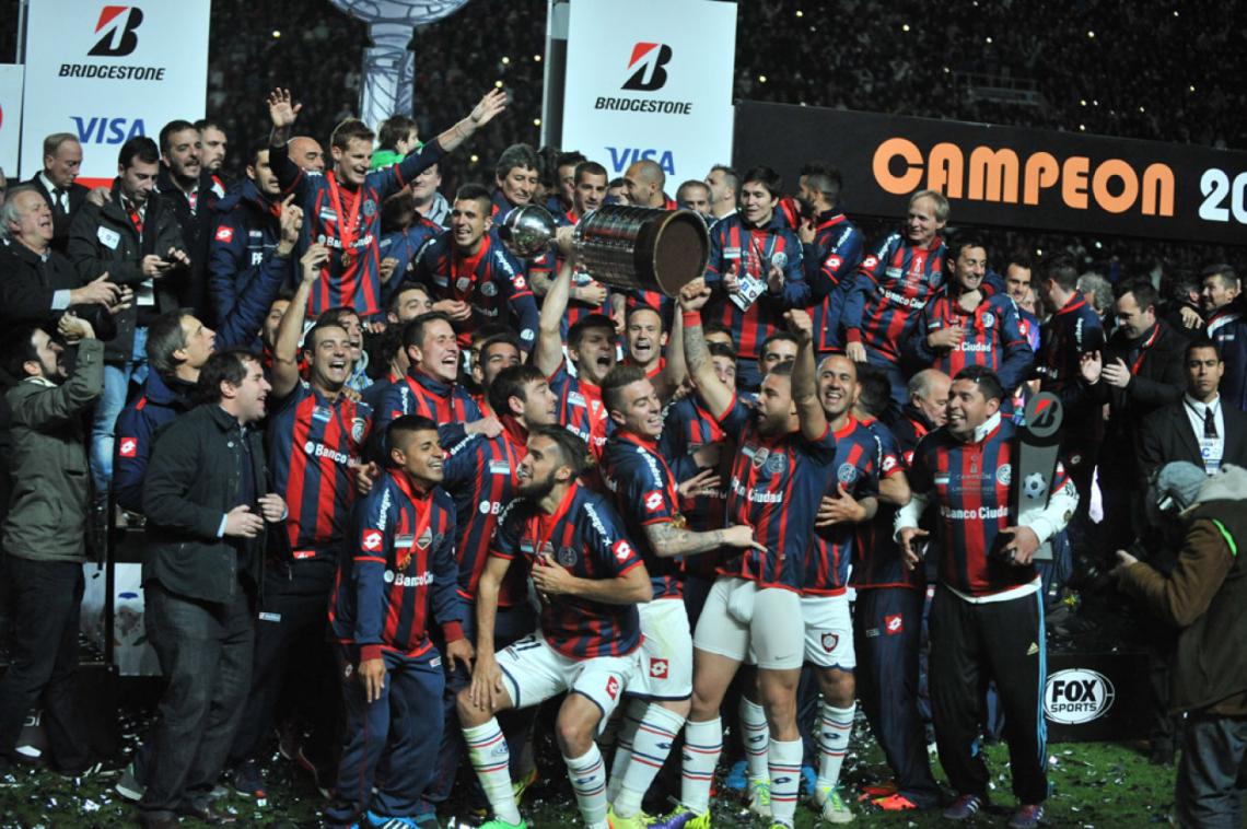 Imagen EL PODIO de la felicidad. San Lorenzo y la Copa Libertadores, San Lorenzo y la gloria.