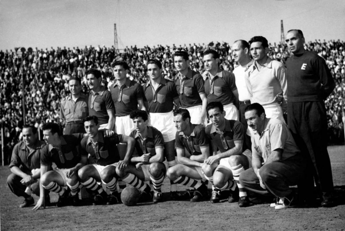 En 1958, Central Córdoba de Rosario derrotó a Boca y Racing,y goleó a Estudiantes.