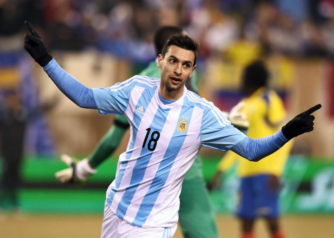 Imagen El Flaco festeja su gol ante Ecuador. Fue el tanto del 2-1 con el que Argentina ganó su segundo amistoso de la gira por Estados Unidos. 