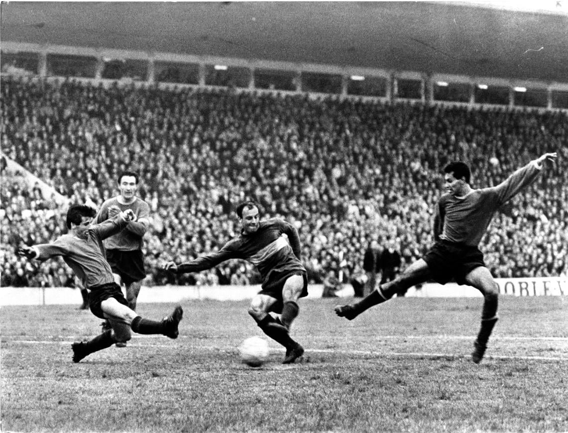 Convirtiéndole un gol a Independiente en Avellaneda.