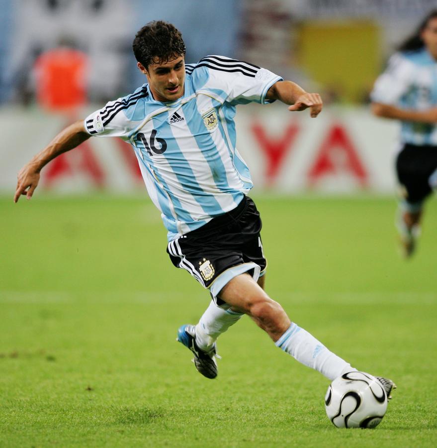 Imagen Pablo Aimar con la camiseta de la Selección, una imagen que parece vieja pero con un dato que sigue vigente.