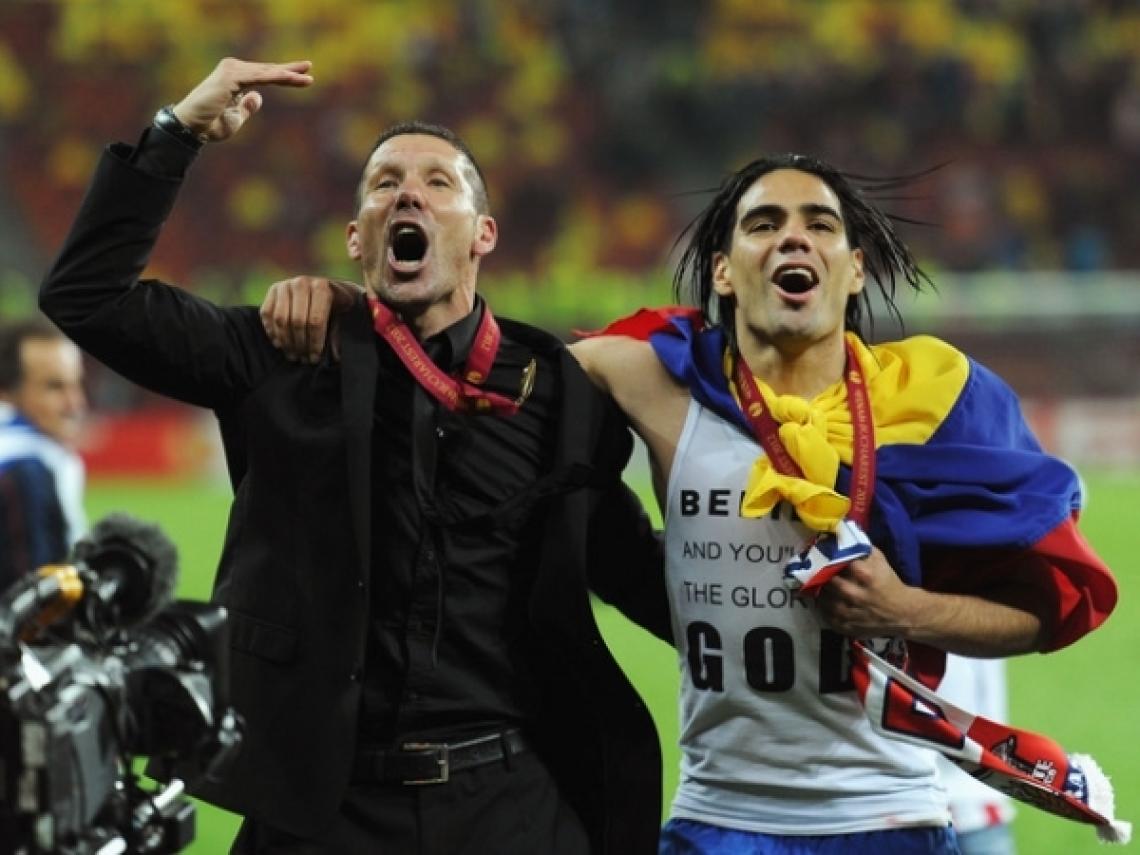 Imagen El Cholo potenció a Falcao y juntos ganaron la Europa League. En dos años, aumentó 13 millones de euros su valor. 