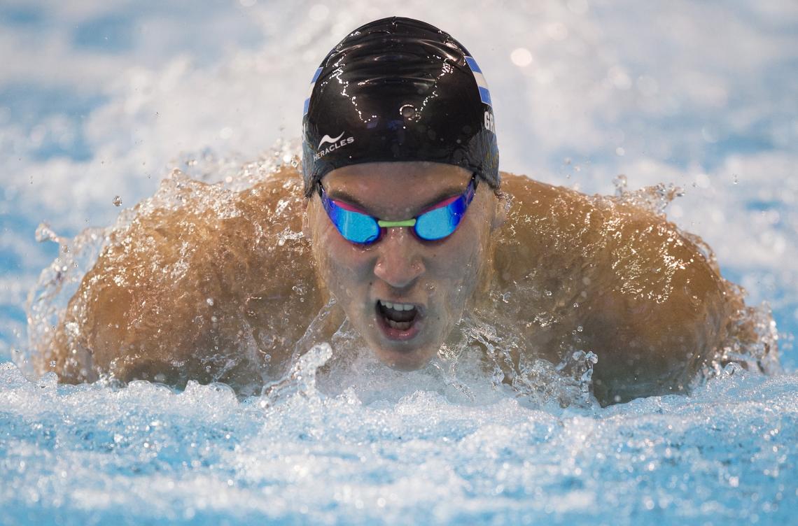 Imagen El nadador Sebastián Grassi fue otra de las figuras del equipo argentino. Ganó una medalla de plata en 100 metros mariposa y obtuvo el pasaporte para Río 2016. Con apenas 18 años, se perfila para dar más alegrías en el futuro. 