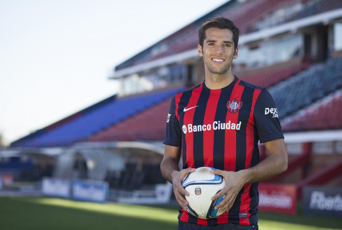 Imagen Es el tipo que más jugó en San Lorenzo en 2015: completó 25 partidos sobre 26 y suma 2250 minutos en cancha.