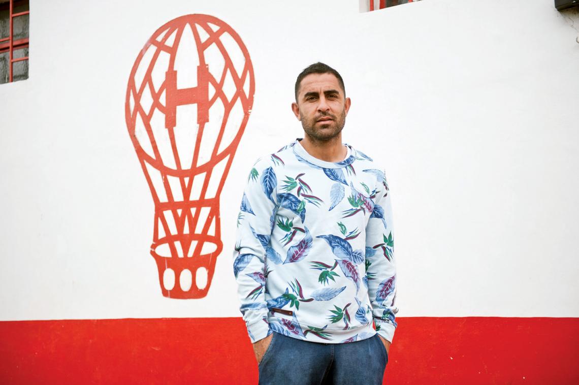 Imagen El Rolfi, a los 36 años, en Huracán, el club al que ingresó con 9 años, su casa.