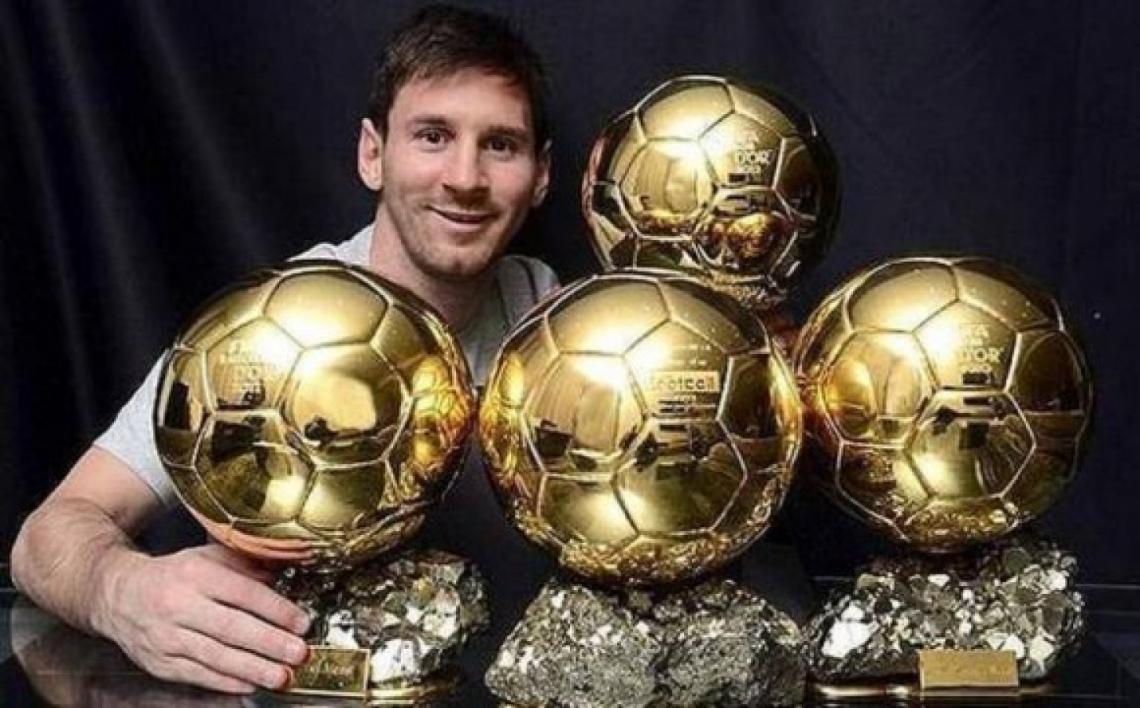 Imagen Messi pasó a tener 4 Balones de Oro FIFA y uno de France Football. No es chiste.