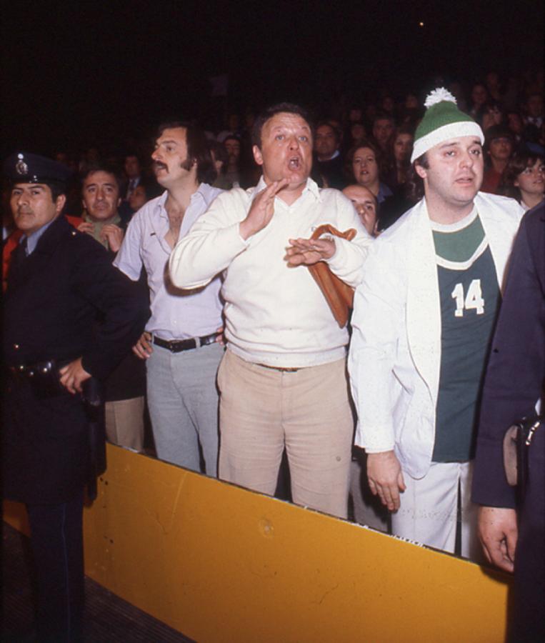 Imagen Con bigote, junto a su gran amigo, León Najnudel, al que acompañó en el básquetbol de Ferro y al que ayudó en la creación de la Liga Nacional.