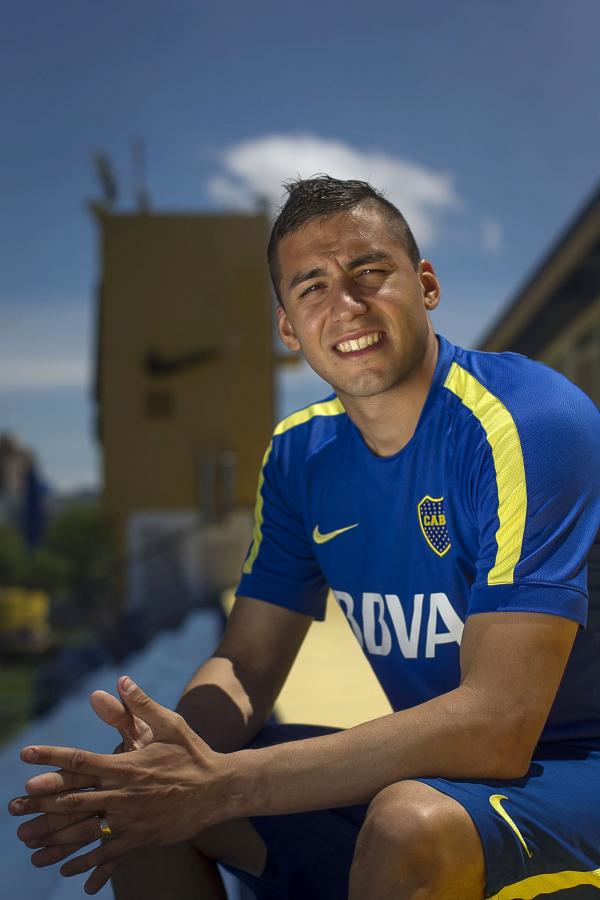 Imagen Se afirmó en el Xeneize en apenas seis meses. Había jugado en Vélez (2008-14) y en Palmeiras (2014-15). 