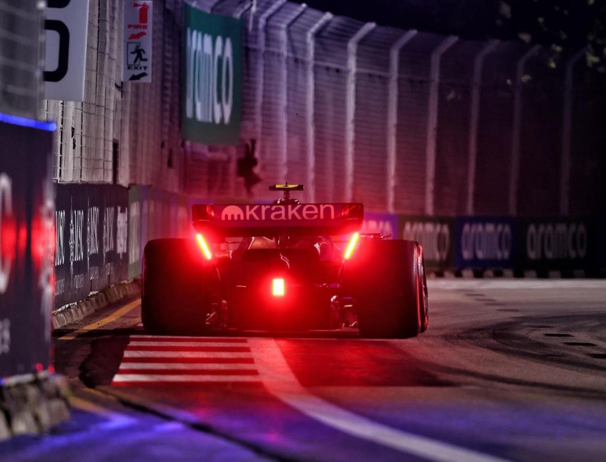 Imagen El Williams de Franco Colapinto, girando en Singapur.