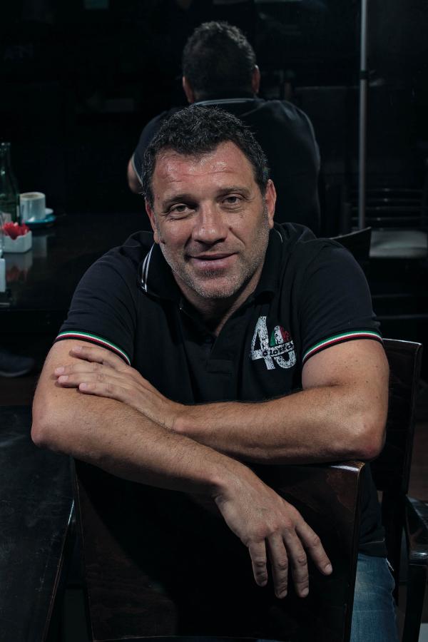 A los 45 años, Roberto espera propuestas para seguir desarrollándose como director técnico.