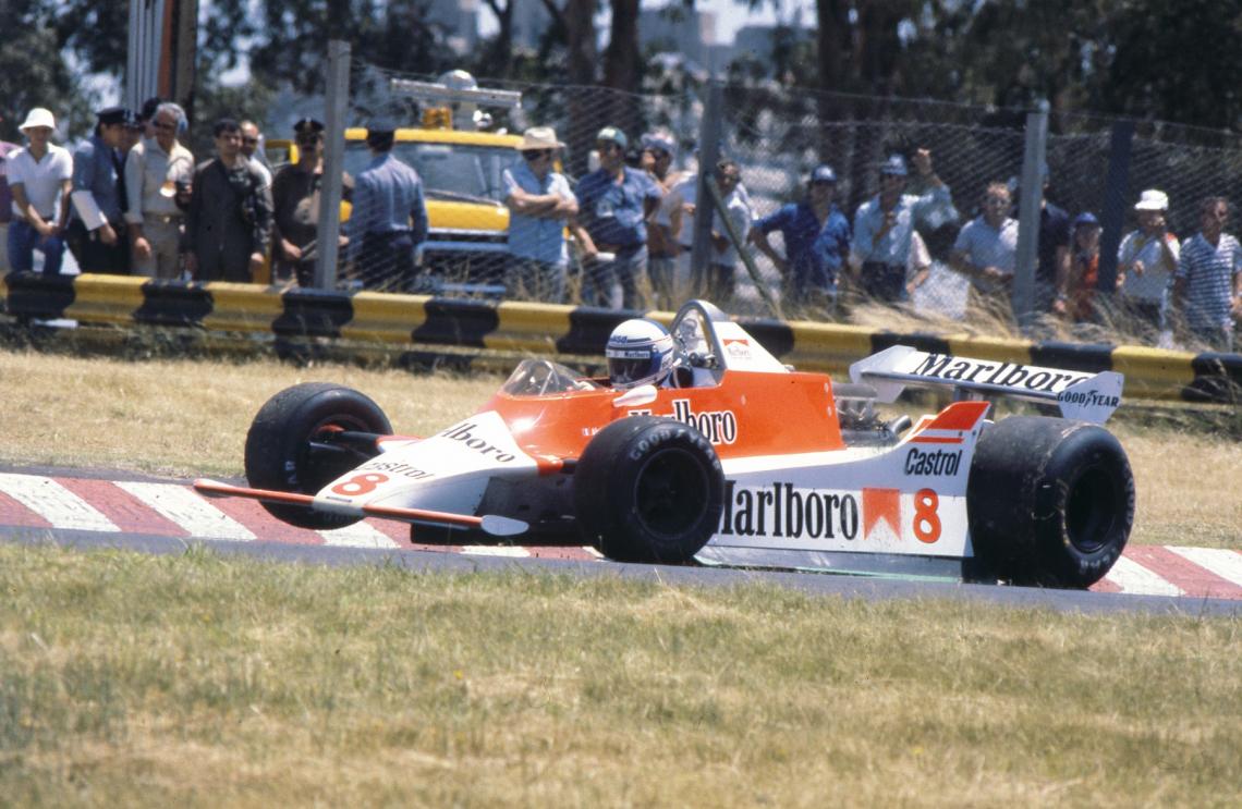 Imagen Histórica imagen, con el debut de Alain Prost al volante de un McLaren en el GP Argentina 1980.