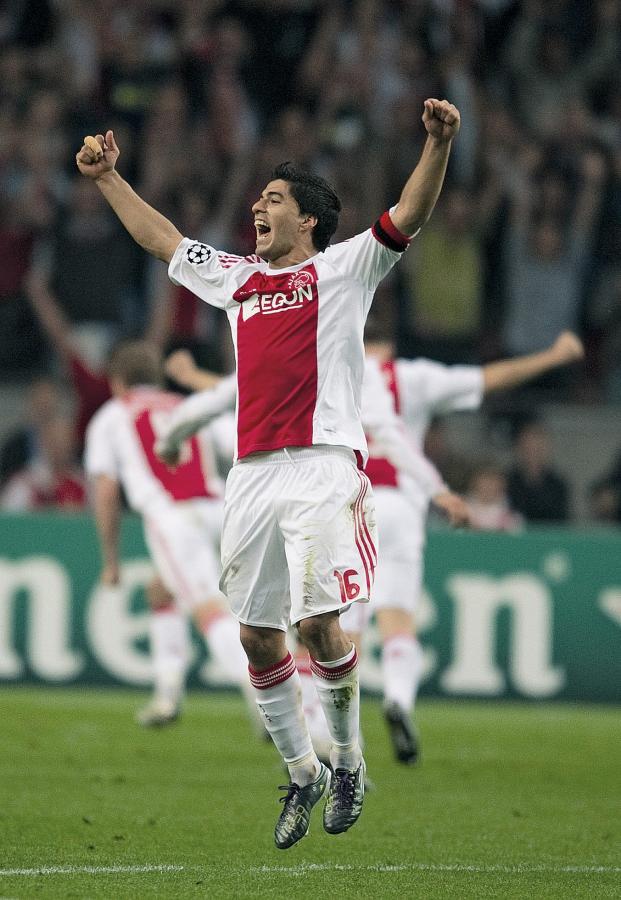 Festejo en el Ajax, el trampolín.