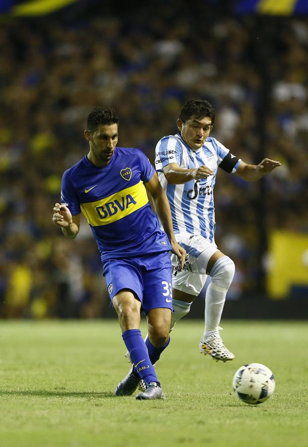 Capitán del histórico triunfo de Atlético en la Bombonera, en este torneo. Marca Insaurralde.