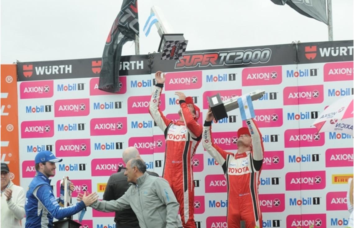 Imagen PODIO de Súper TC2000 en Rosario, con Canapino (2do), Rossi (ganador) y Milla 3ro) Foto: Prensa Súper TC2000