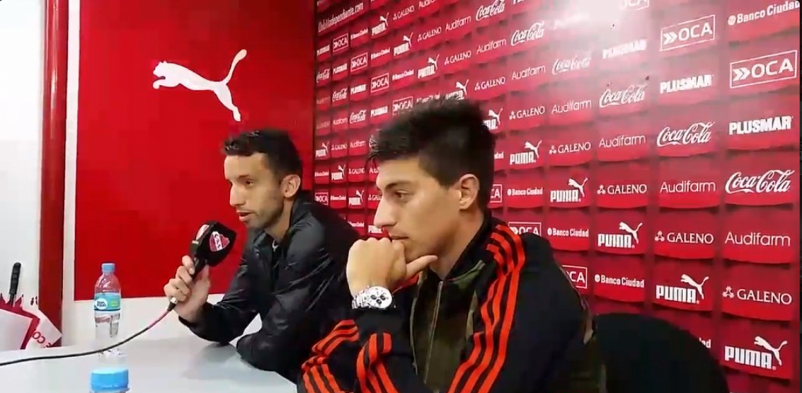 Imagen ORTÍZ Y RIGONI, en la conferencia de prensa. Foto: Siempre Independiente.