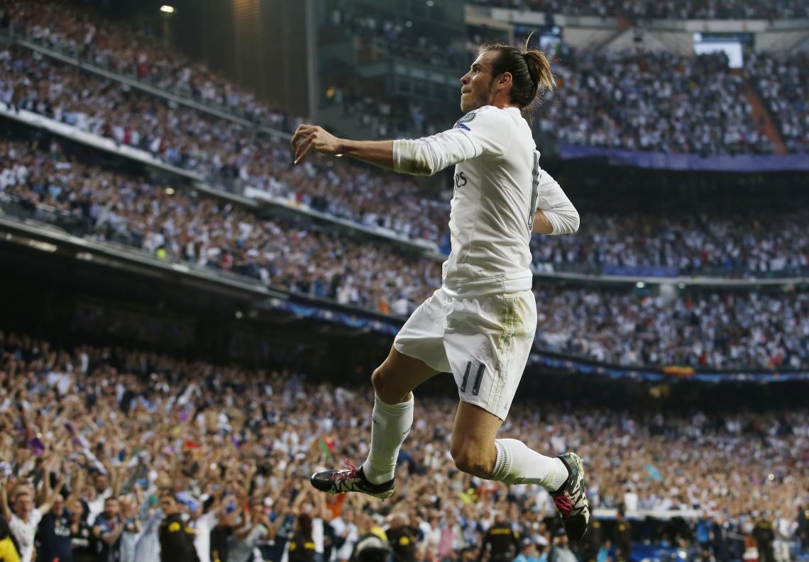 Imagen LO GRITÓ CON TODO. Bale celebra su gol ante un estadio colmado. (Reuters)