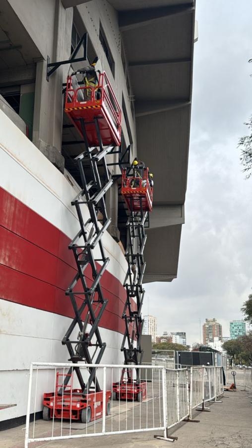 Imagen Los trabajos en la tribuna Belgrano ya comenzaron en el exterior.
