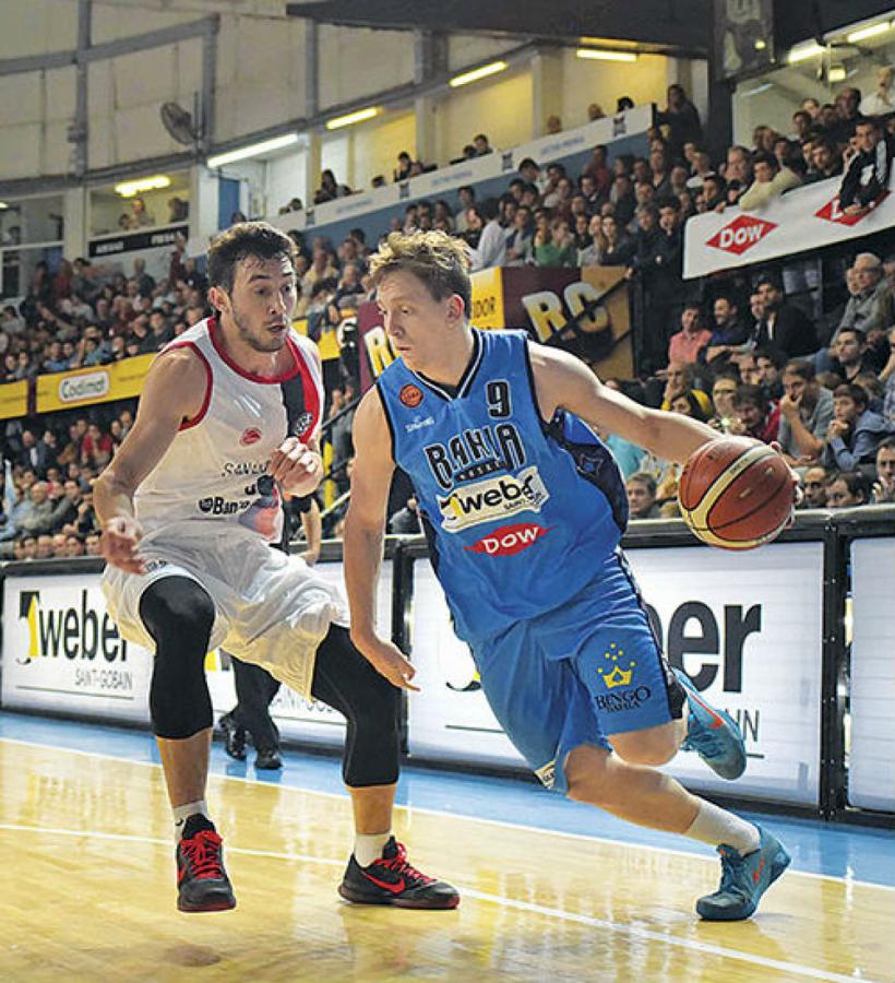 Imagen Gastón Whelan, de 21 años, juega de base y es protagonista en esta temporada 2015/2016.