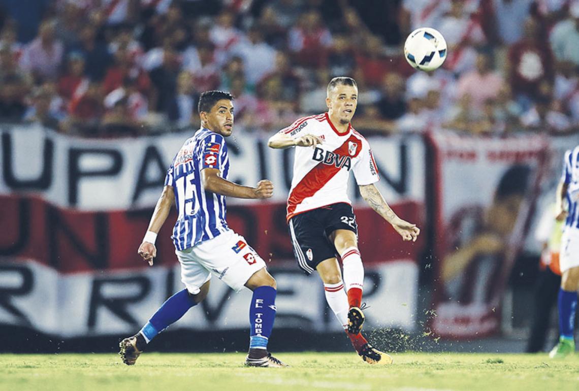 Imagen En su vuelta al Monumental, contra Godoy Cruz, sufrió una lesión muscular. Como cuando lo hizo con San Lorenzo.