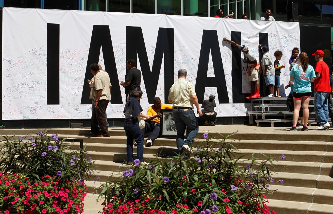 Imagen LOS FANS DE ALI ya tienen todo preparado para el viernes. Foto: Reuters.