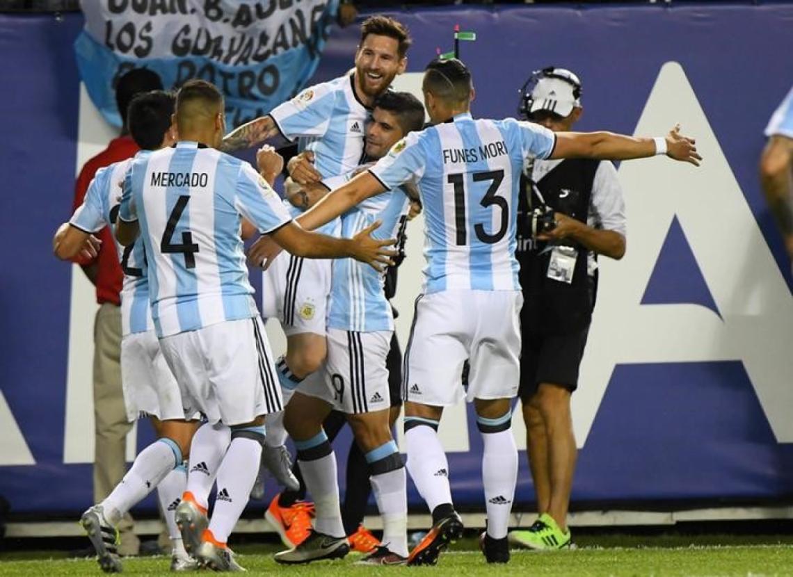 Imagen Los jugadores festejando un gol ante Panamá