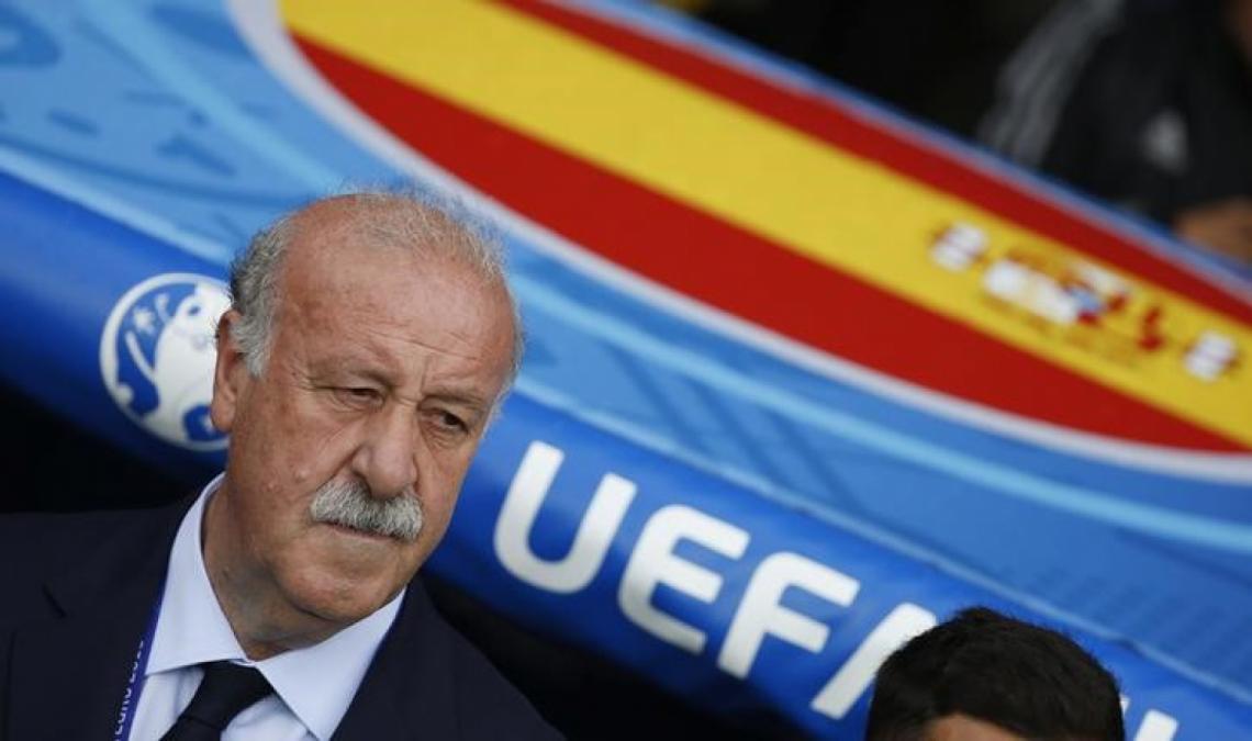 Imagen DEL BOSQUE durante el partido contra República Checa. Foto: Reuters.