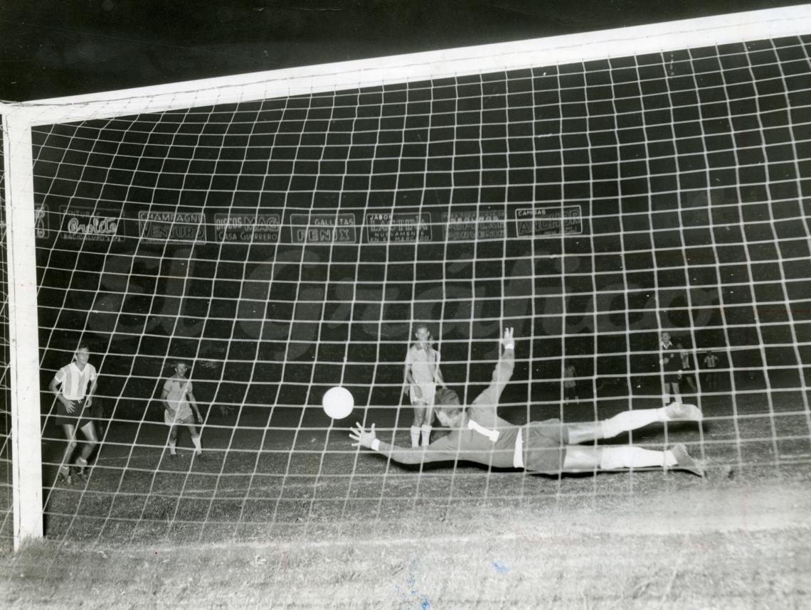 1957. Campeones Sudamericanos en Lima El Gráfico