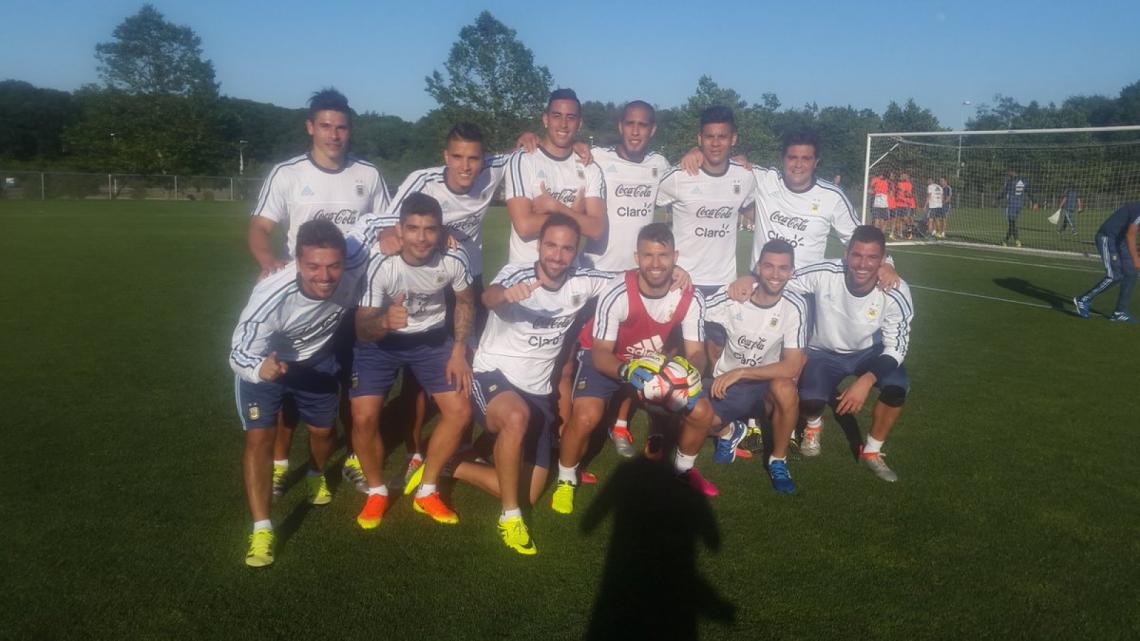Imagen El equipo blanco, ganador del desafío.