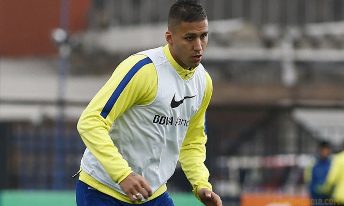 Imagen Tobio, en un entrenamiento con Boca