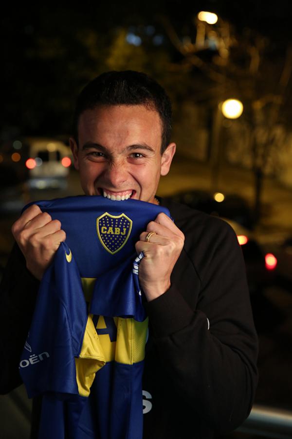 Muerde en La Boca. Se vistió de xeneize este año y resulta muy útil para el equipo por sus recursos tácticos.