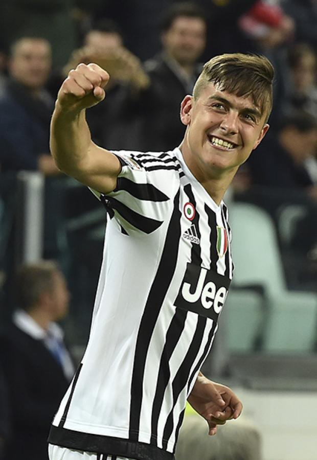 Imagen La felicidad le explota en la cara. Llegó a la Juve para reemplazar a Tevez y la rompió. 