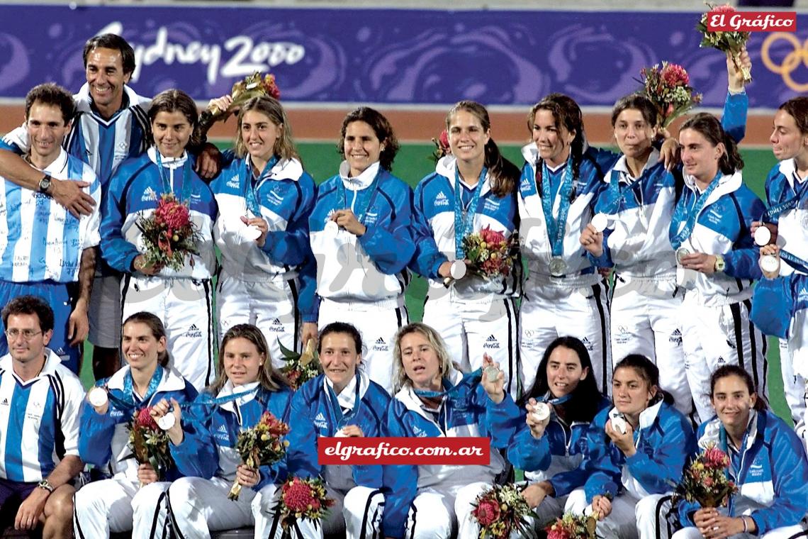 2000 Plata Hockey Sobre Cesped El Grafico