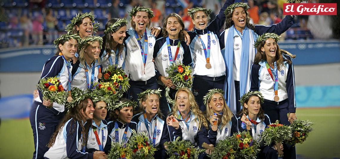 2004. ARGENTINA BRONCE EN HOCKEY El Gráfico