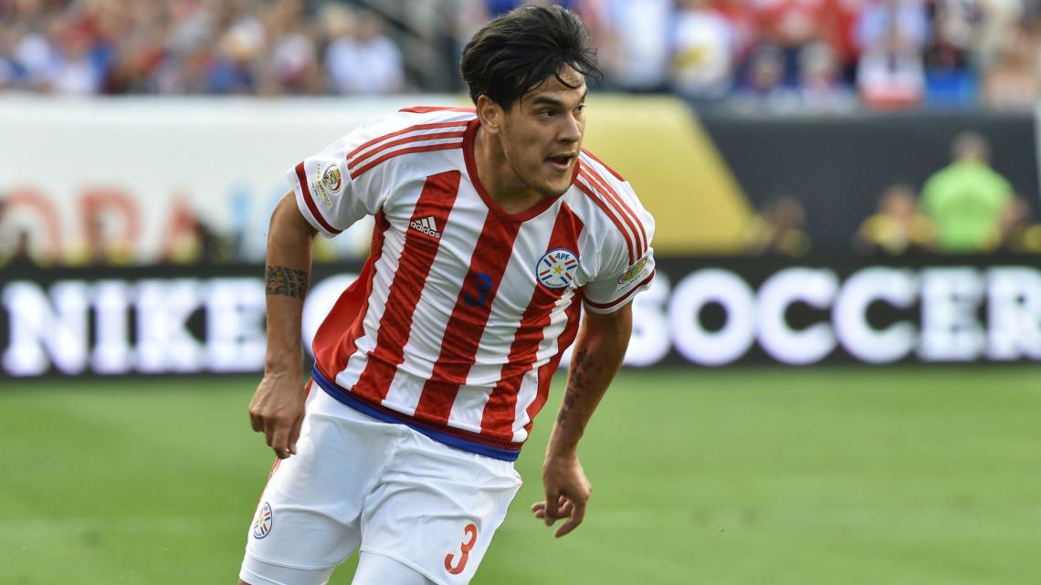 Gómez, con la camiseta de su Selección