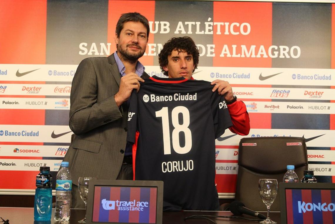 Imagen Corujo, con su nueva camiseta