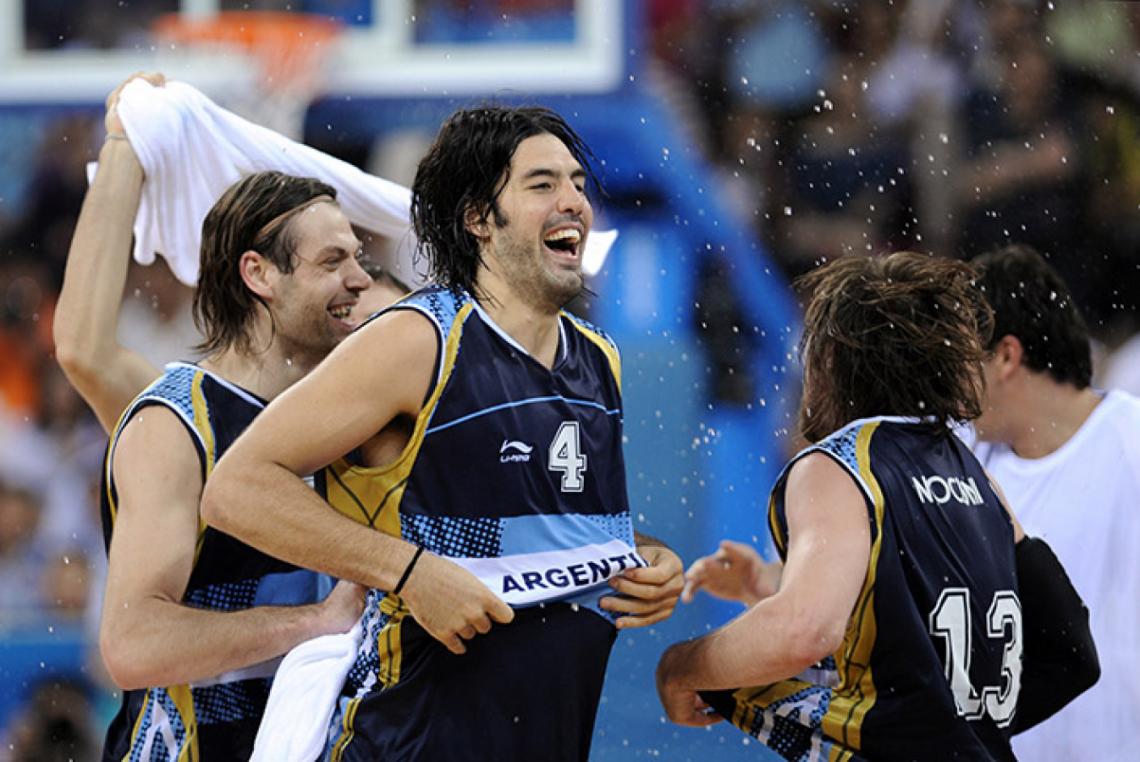 Imagen Festeja la medalla de bronce en los Juegos de Beijing 2008.